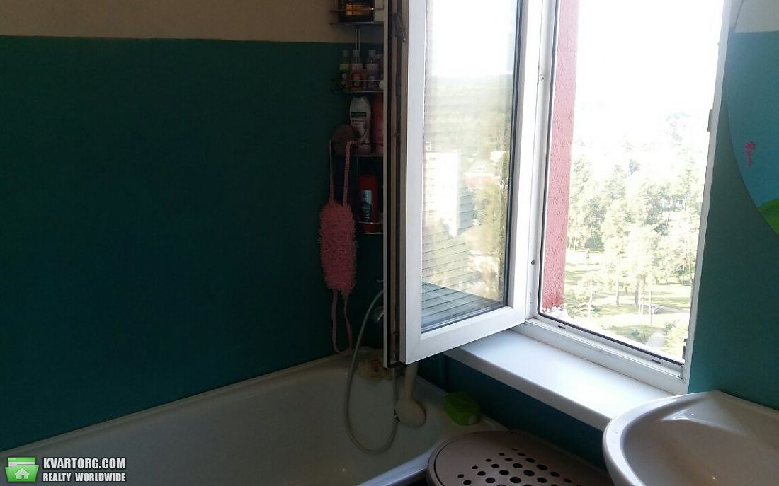 Sell 3-room apartment. Киев,  Алма-Атинская — photo 7