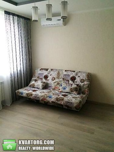 Rent out 1-room apartment. Киев,  Невская — photo 9