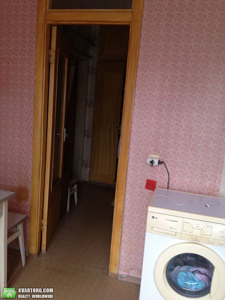 Rent out 2-room apartment. Киев,  Пушиной — photo 3