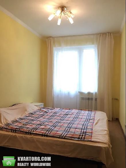 Rent out 2-room apartment. Киев,  Жмеринская — photo 3