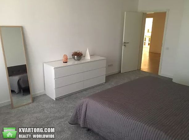 Rent out 2-room apartment. Киев,  Братская — photo 8