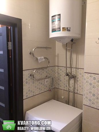 Rent out 2-room apartment. Киев, Проспект Победы — photo 8