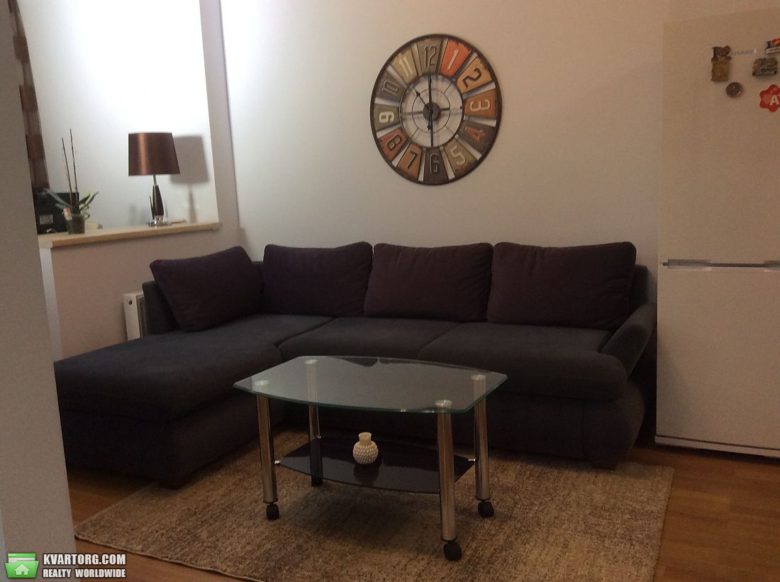 Rent out 1-room apartment. Киев, Регенераторна — photo 3