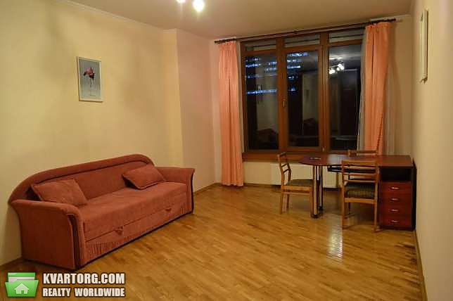 Rent out 4-room apartment. Киев,  Жилянская — photo 4
