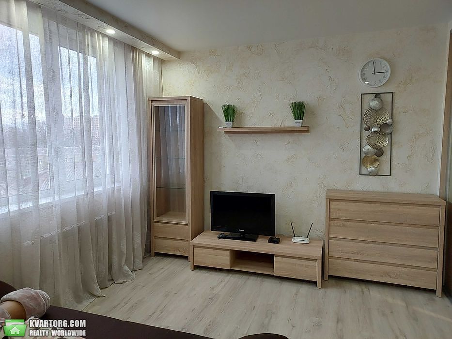 Rent out 1-room apartment. Киев,  Александровская — photo 2