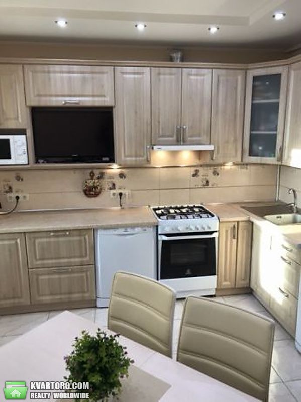 Sell 3-room apartment. Киев,  Хмельницкая — photo 9