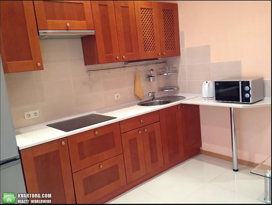 Rent out 1-room apartment. Киев, Регенераторная — photo 3