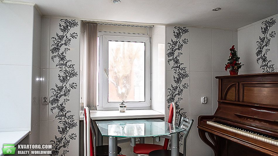 Rent out 2-room apartment. Киев,  Большая Васильковская — photo 7