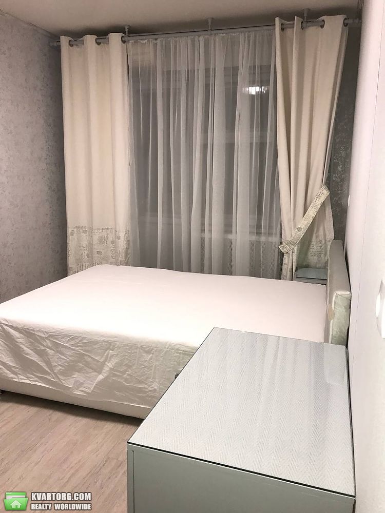 Rent out 1-room apartment. Киев, Л.Руденко — photo 2