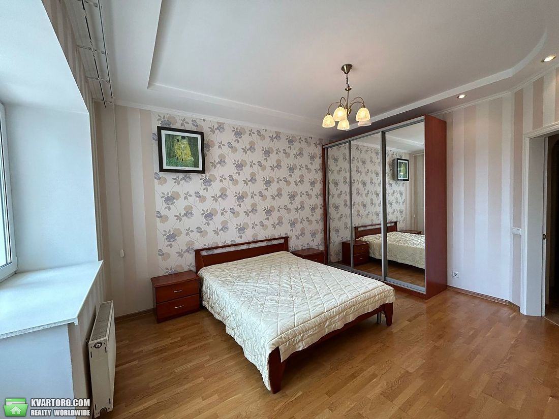 Rent out 2-room apartment. Киев,  Черновола — photo 4