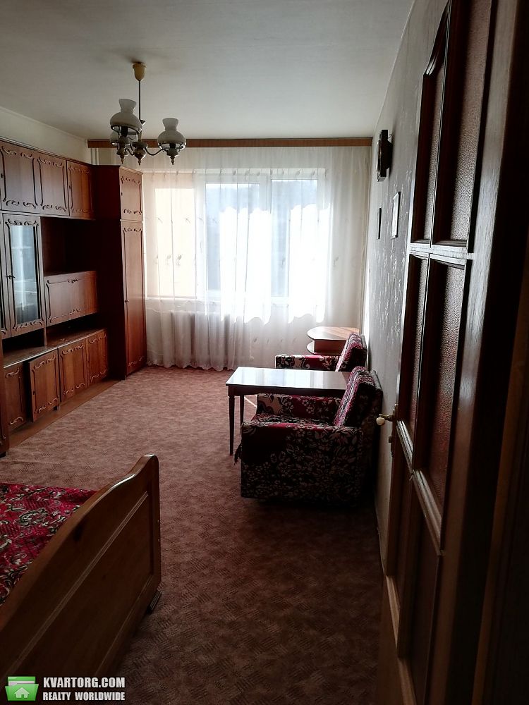 Rent out 1-room apartment. Киев, Голосеевский проспект — photo 2