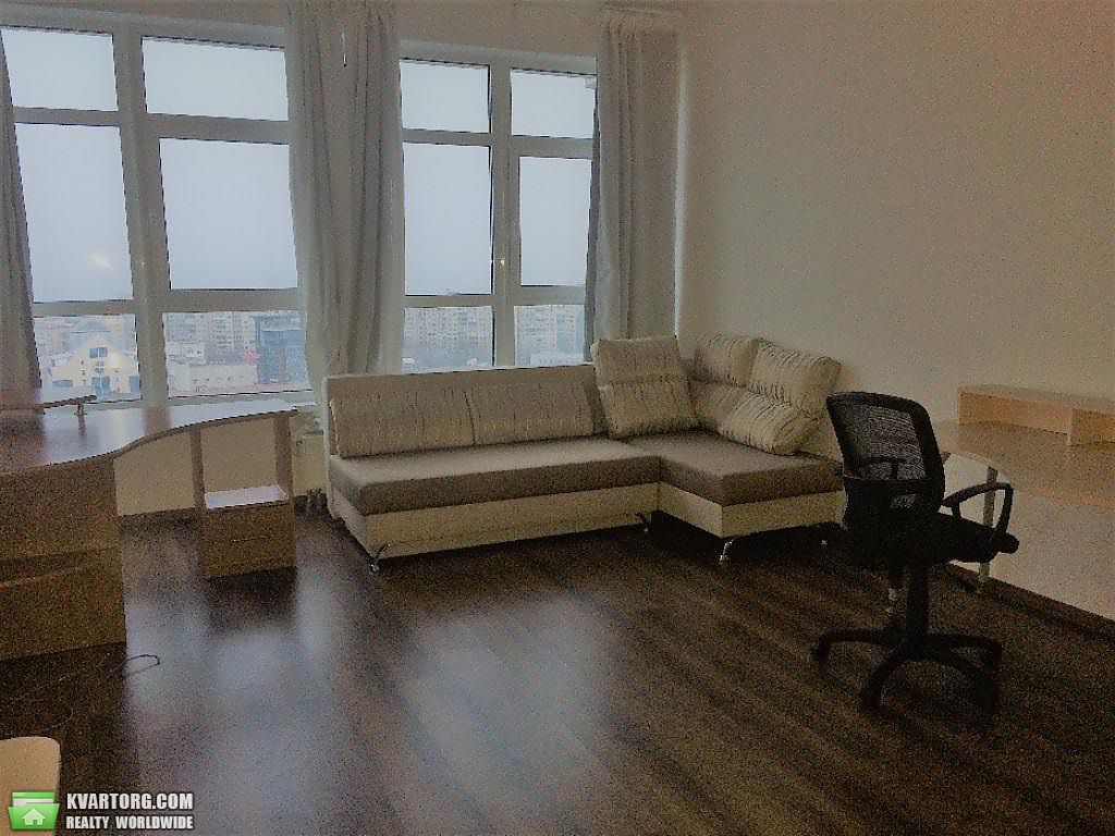 Rent out 3-room apartment. Киев,  Кловский спуск — photo 2