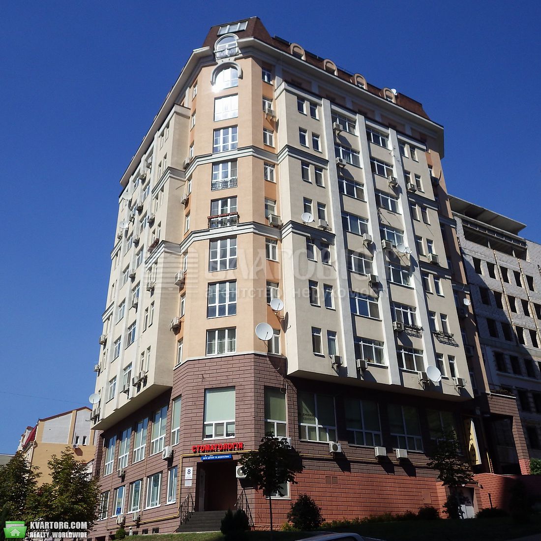Rent out 4-room apartment. Киев,  Лабораторный пер — photo 2