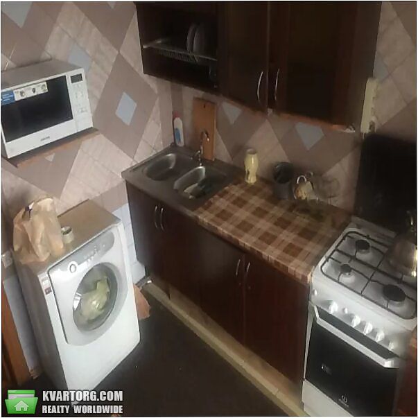 Rent out 1-room apartment. Киев, Зодчих ул. — photo 4