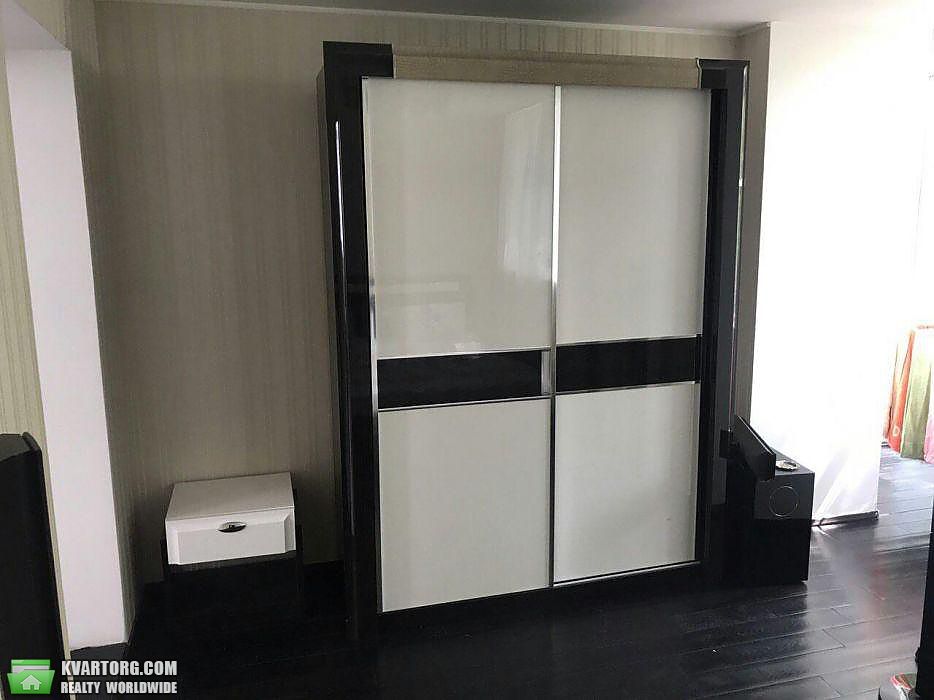 Rent out 3-room apartment. Киев,  Городецкого — photo 6
