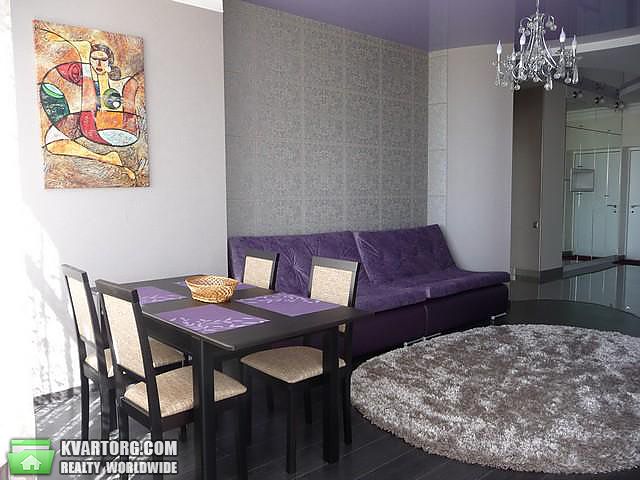 Rent out 3-room apartment. Одесса, Фонтанская дорога — photo 1
