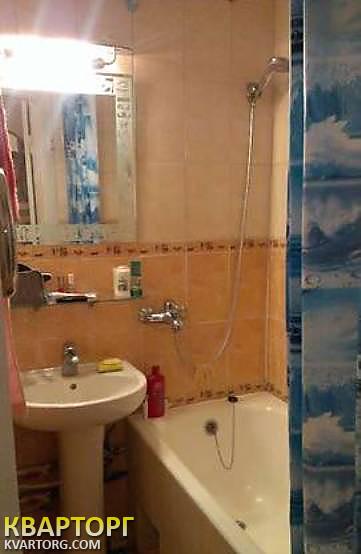 Rent out 2-room apartment. Киев,  Волгоградская — photo 1