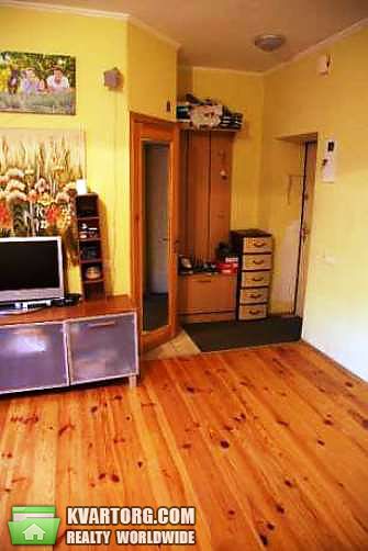 Sell 2-room apartment. Киев,  Искровская — photo 2