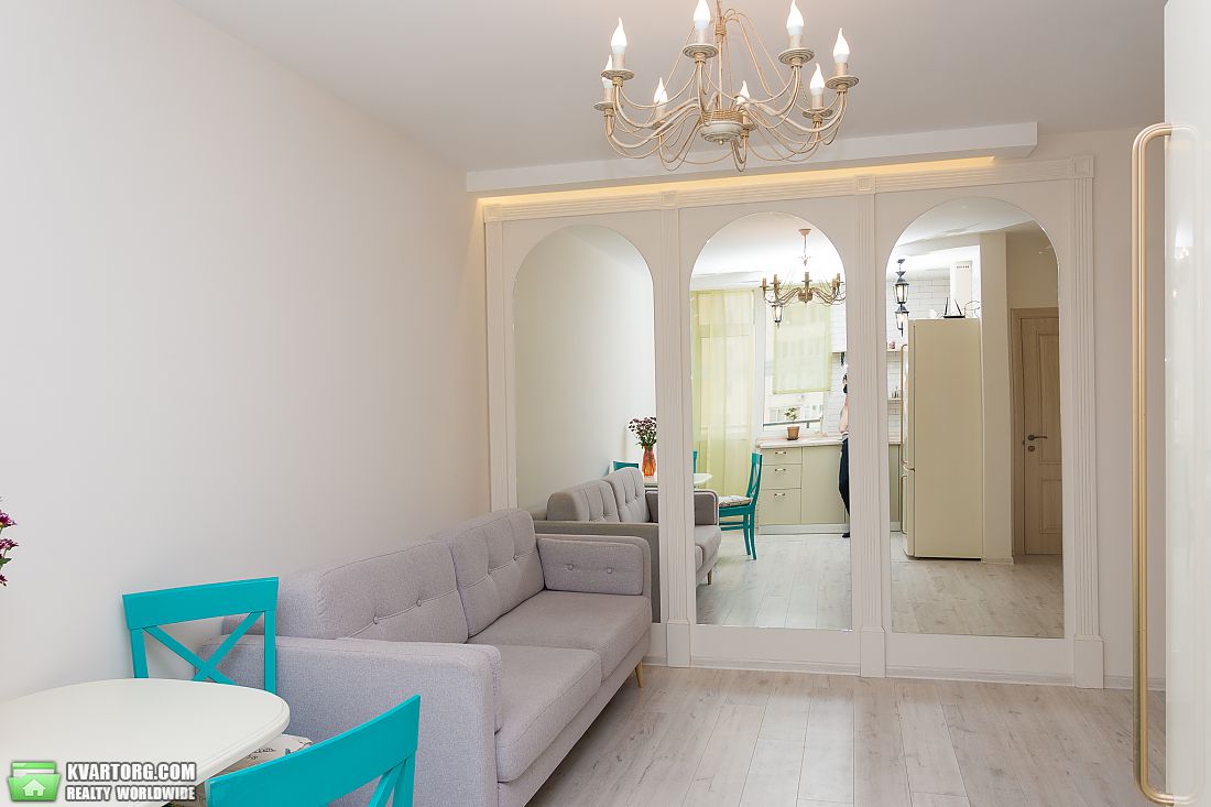 Rent out 1-room apartment. Киев,  Ломоносова — photo 3