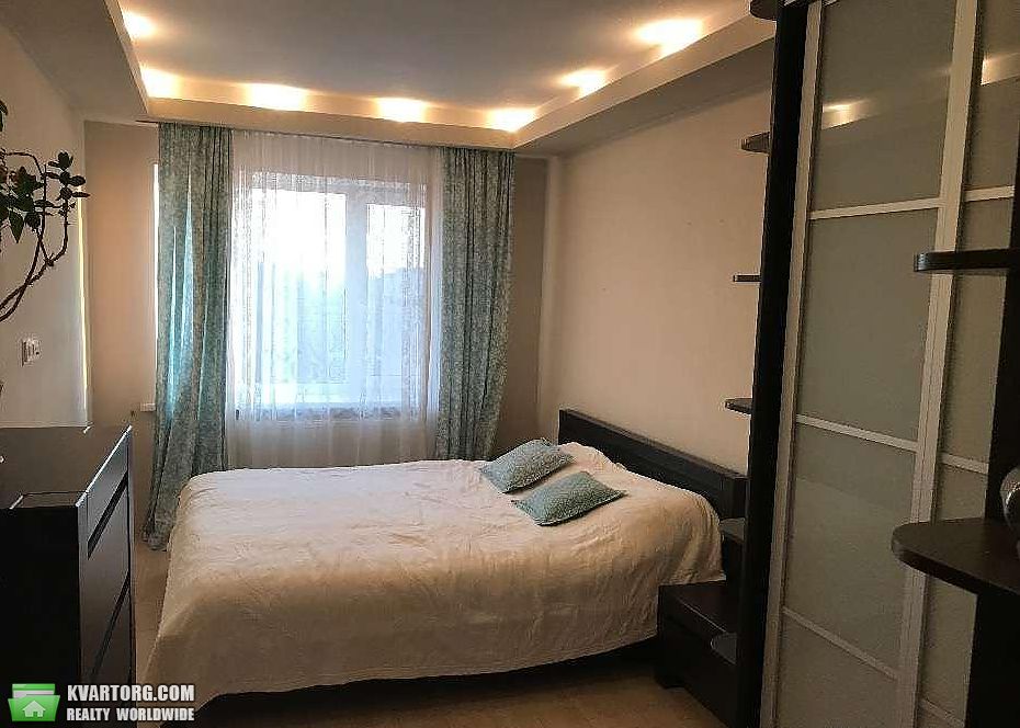 Sell 2-room apartment. Киев,  Дегтяревская — photo 9