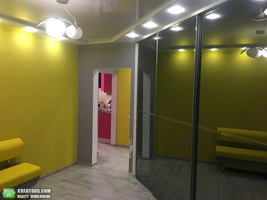 Sell 3-room apartment. Киев,  Здолбуновская — photo 7