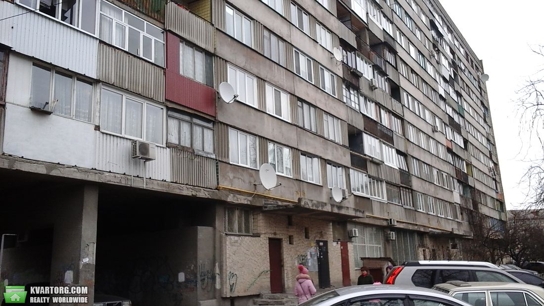 Sell 3-room apartment. Киев,  Харьковское шоссе — photo 1