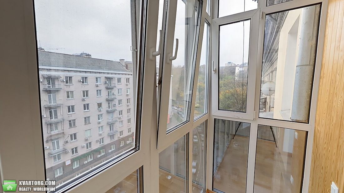 Rent out 3-room apartment. Киев, Кловский спуск — photo 9