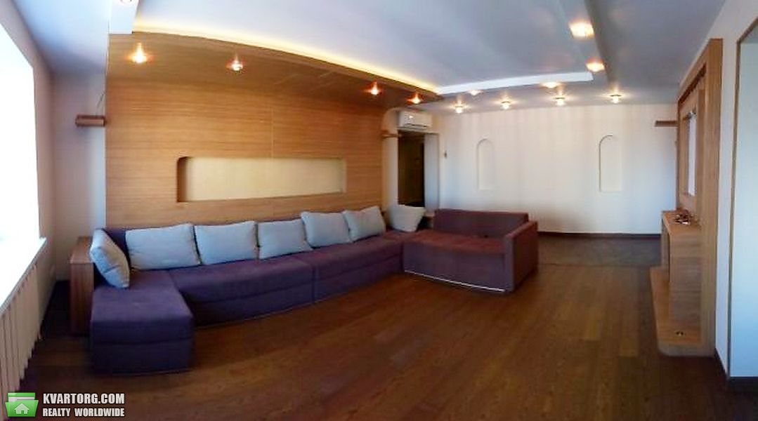 Rent out 4-room apartment. Киев, Братьев Серовых — photo 2