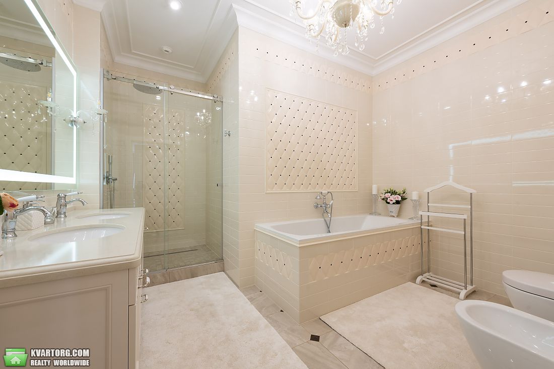 Sell 4-room apartment. Киев, Драгомирова ул. — photo 4