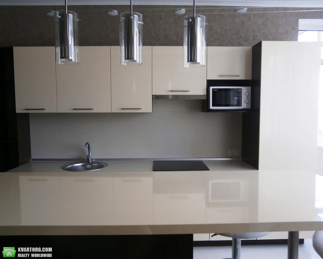 Rent out 2-room apartment. Киев,  Механизаторов — photo 1