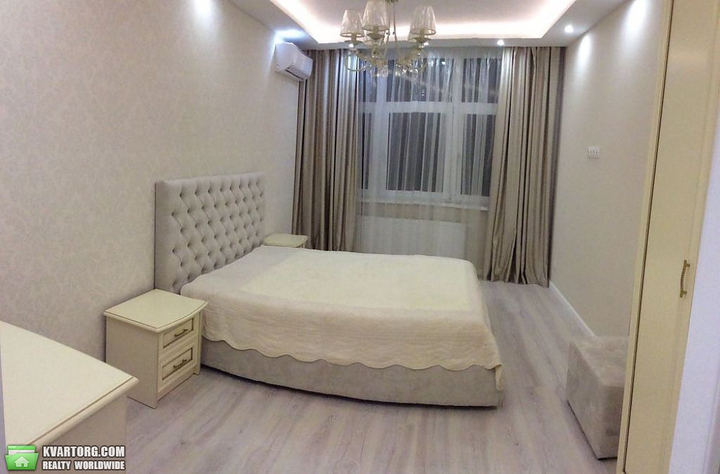 Rent out 2-room apartment. Киев,  Драгоманова — photo 1