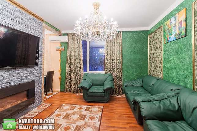 Rent out 3-room apartment. Днепропетровск, Проспект Карла Маркса — photo 1