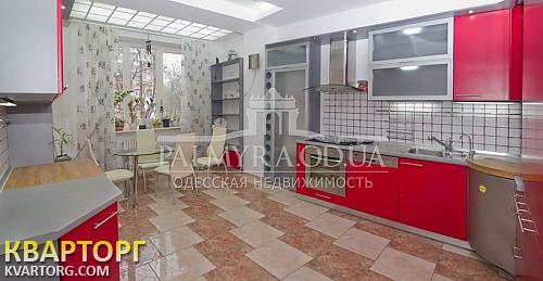 Rent out 3-room apartment. Одесса, Французский бульвар — photo 1