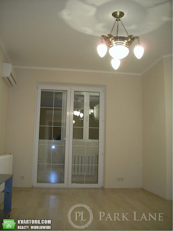 Rent out 3-room apartment. Киев,  Срибнокильская — photo 9