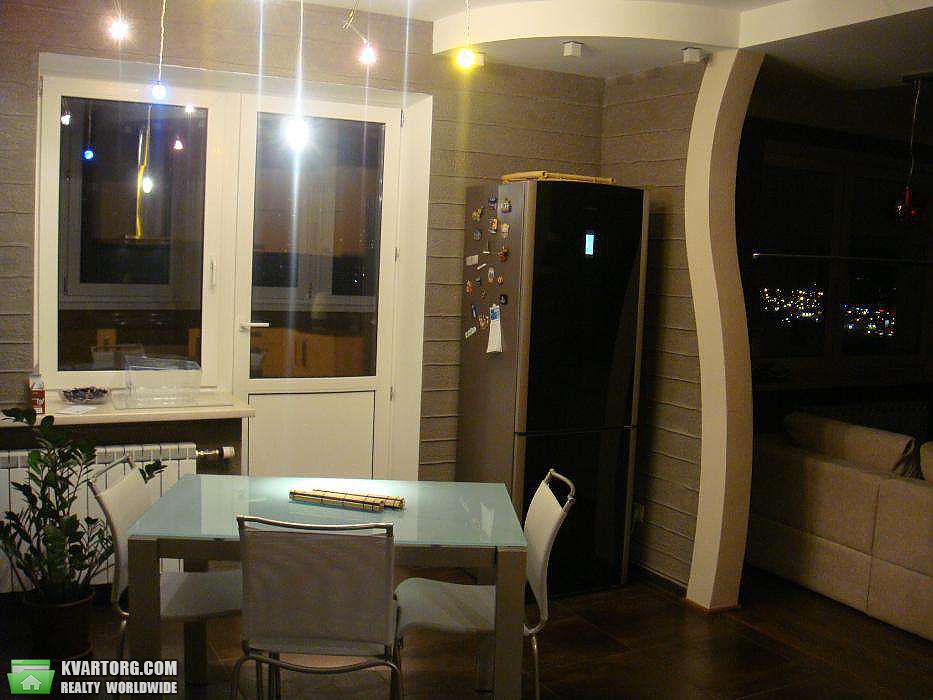 Sell 2-room apartment. Киев,  Срибнокильская — photo 8