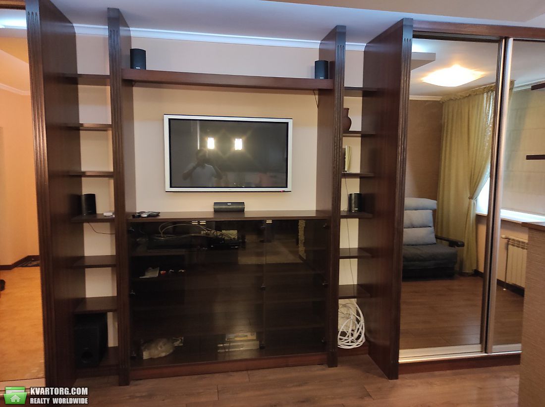 Rent out 1-room apartment. Киев,  Чавдар — photo 3
