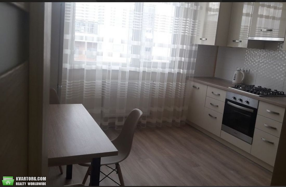 Rent out 2-room apartment. Львов, Угорська — photo 6