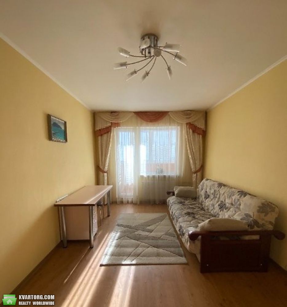 Rent out 2-room apartment. Киев,  Глушкова пр — photo 1