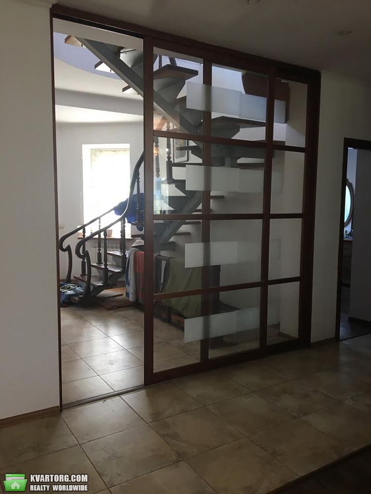 Rent out house. Киев,  Богатырская — photo 7