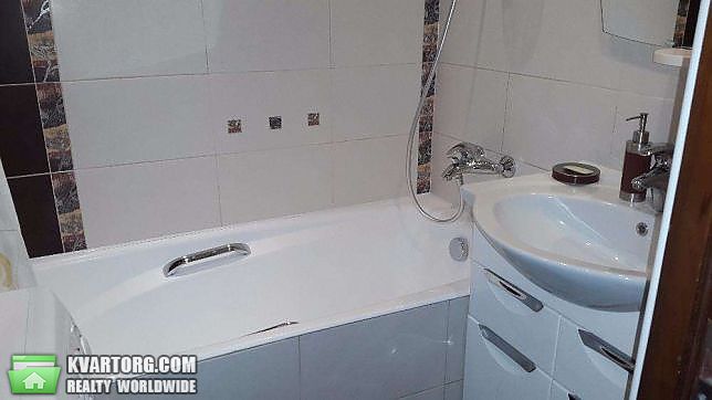 Rent out 3-room apartment. Киев, Декабристов — photo 2