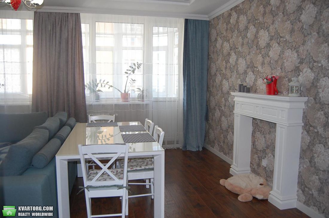 Rent out 3-room apartment. Киев,  Кондратюка — photo 1