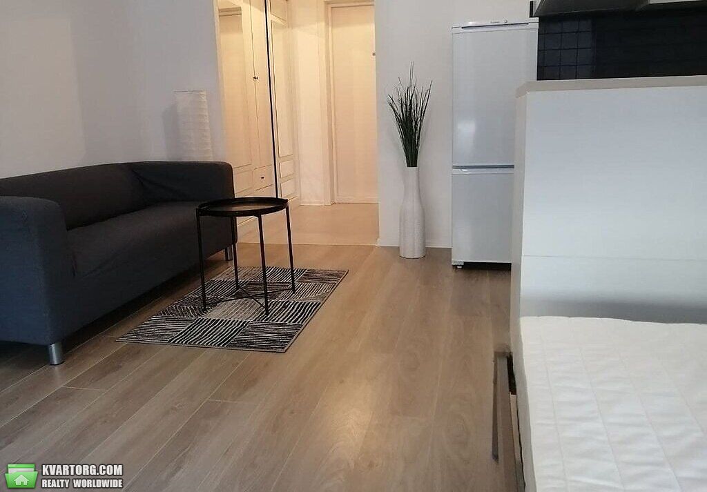 Rent out 1-room apartment. Харьков, проспект Людвига Свободы — photo 1