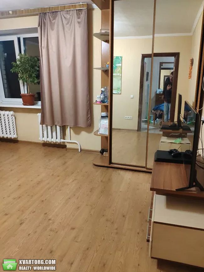 Rent out 3-room apartment. Киев,  Бориспольская — photo 9