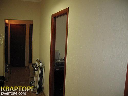 Rent out 1-room apartment. Киев,  Героев Сталинграда пр — photo 3