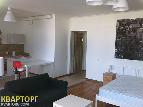 Rent out 1-room apartment. Киев,  Вышгородская — photo 1
