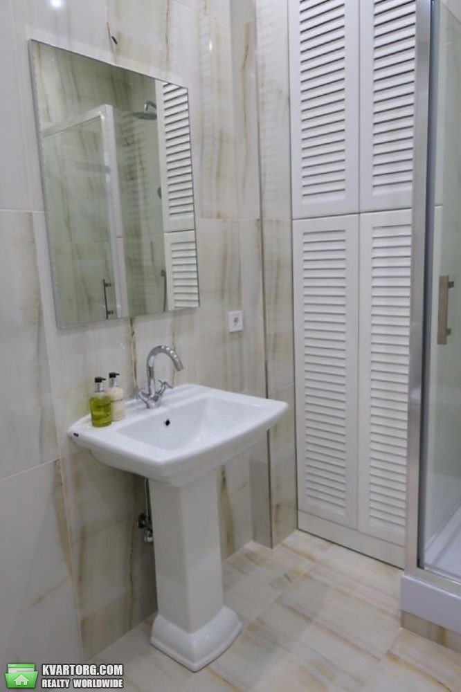 Rent out 2-room apartment. Киев,  Дружбы Народов бул — photo 10
