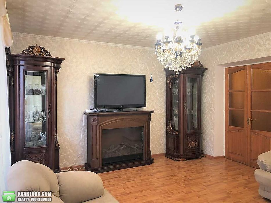 Rent out 3-room apartment. Киев, бул.Леси Украинки — photo 1