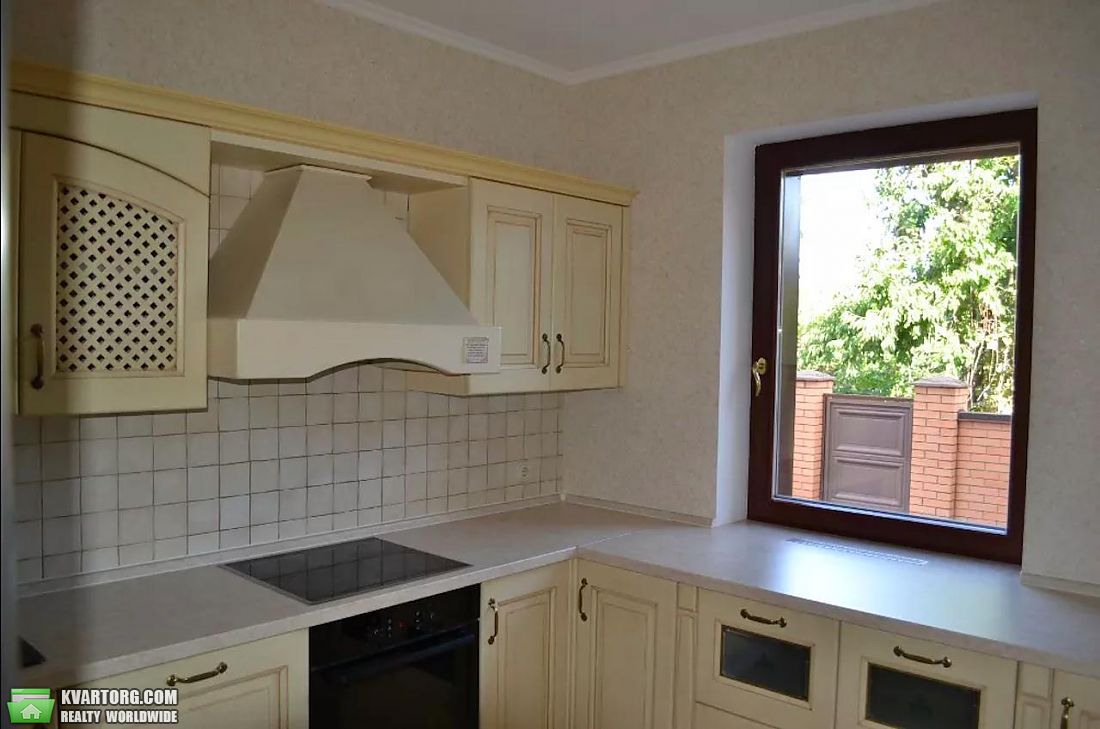 Rent out house. Киев, Интернациональная площадь — photo 2