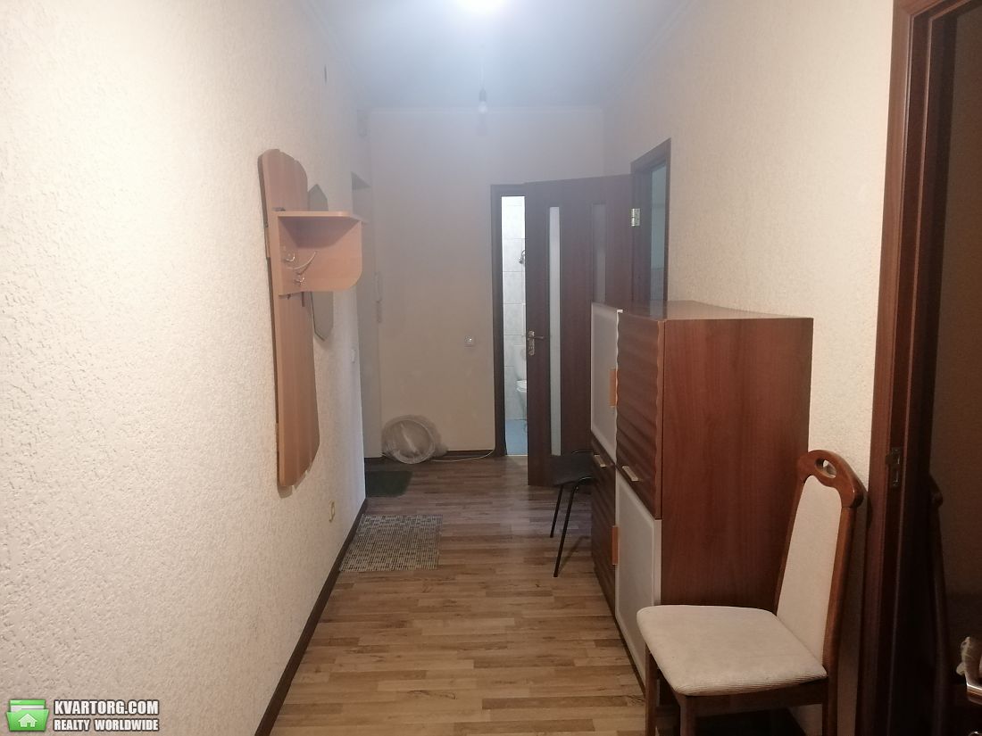 Rent out 2-room apartment. Ирпень,  Украинская — photo 1