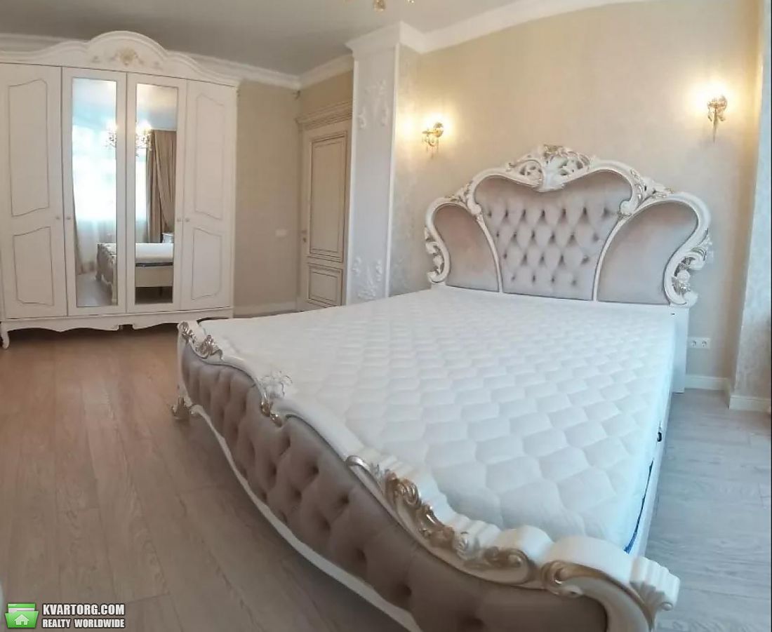 Rent out 3-room apartment. Киев,  Просвещения — photo 10
